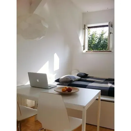 The Cute, Sunny In The Center +p * Liubliana