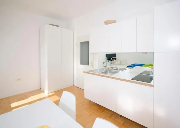 The Cute, Sunny In The Center +p Διαμέρισμα Λιουμπλιάνα