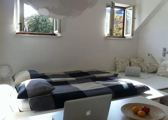 The Cute, Sunny In The Center +p * Lublana