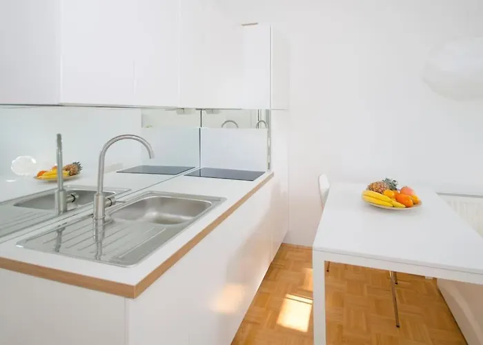 The Cute, Sunny In The Center +p Apartament