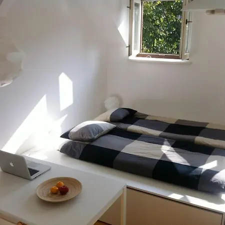 Apartment The Cute, Sunny In The Center +p